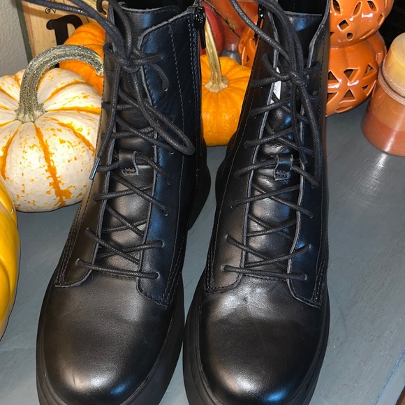 Steve Madden Women's Jazmin Black Combat Platform Ankle Boot sz 9 NWOB - Picture 6 of 15